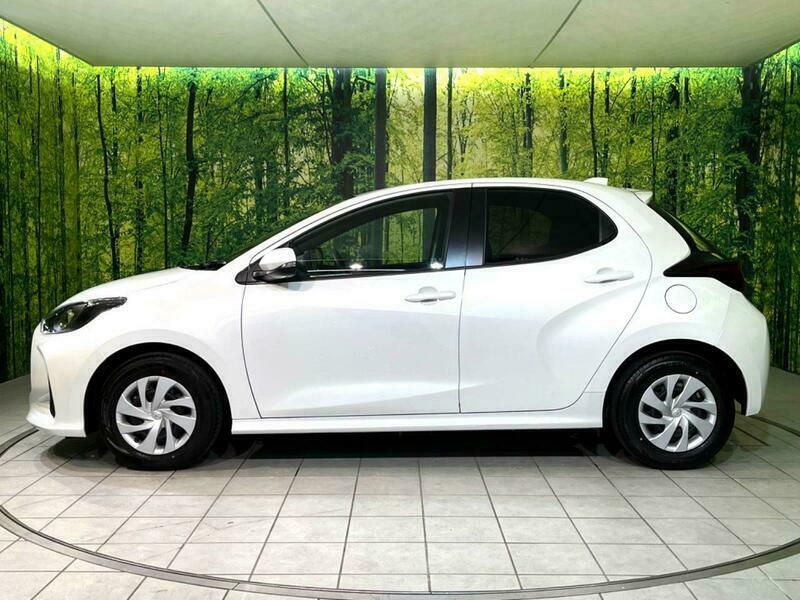YARIS-38