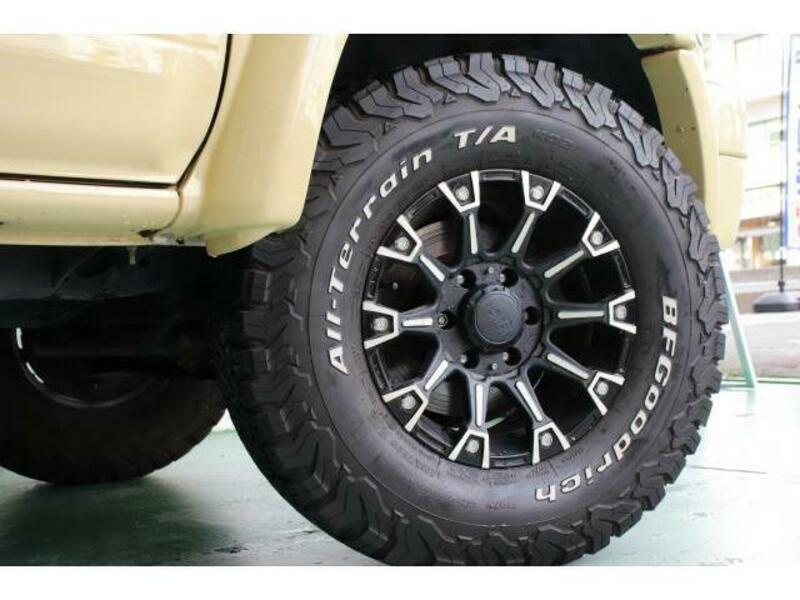 HILUX SURF