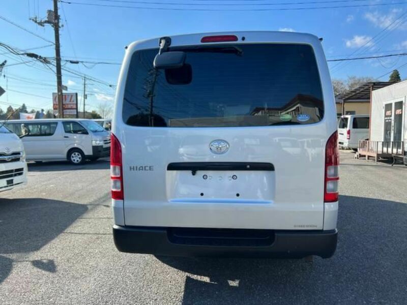 HIACE VAN