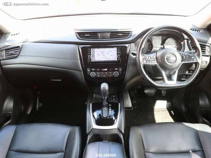 X-TRAIL