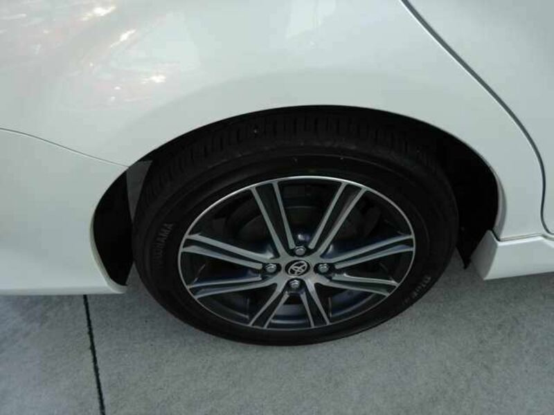 COROLLA FIELDER