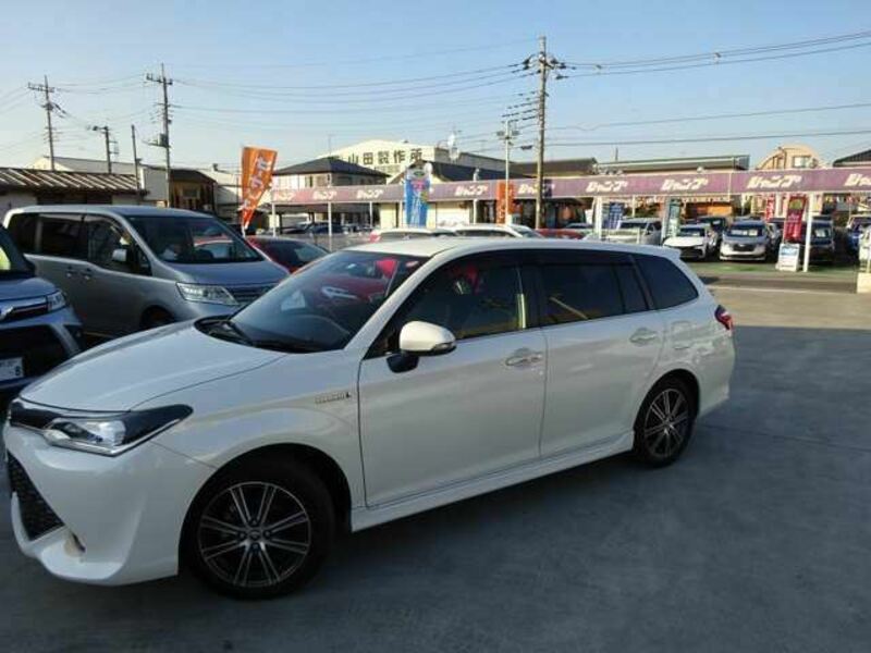 COROLLA FIELDER