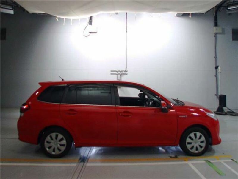 COROLLA FIELDER