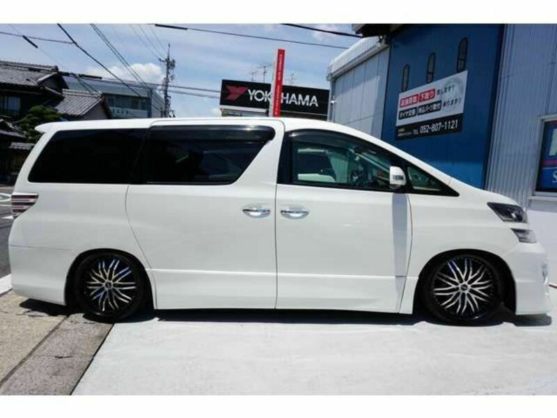 VELLFIRE