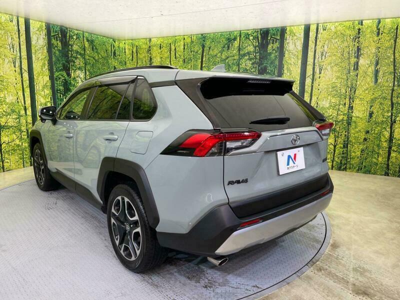 RAV4