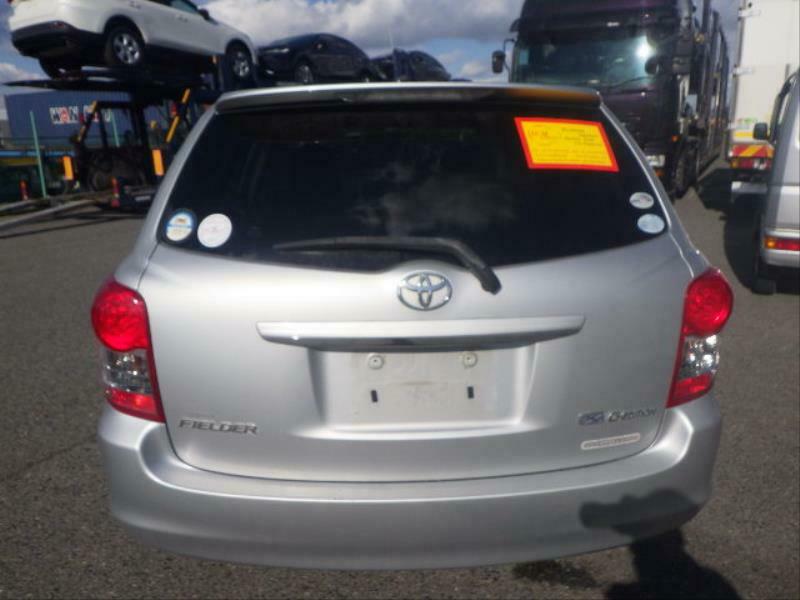 COROLLA FIELDER