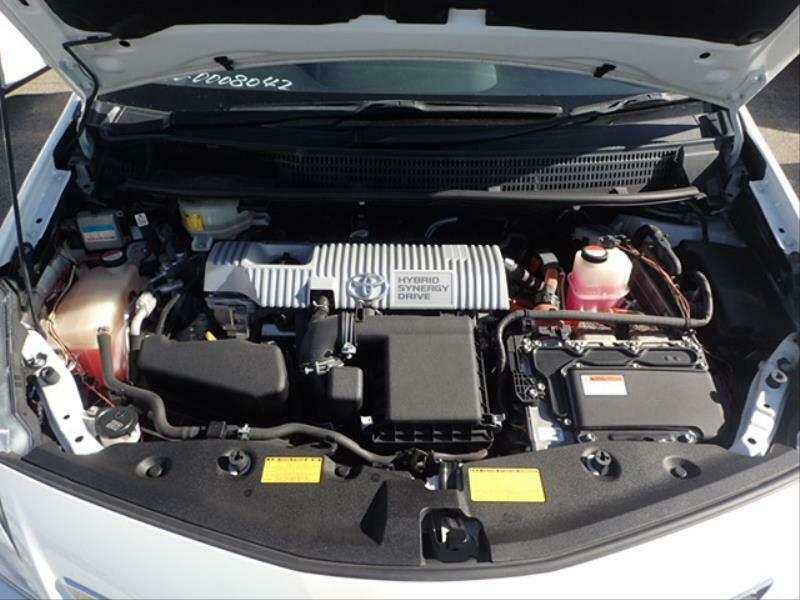 PRIUS ALPHA