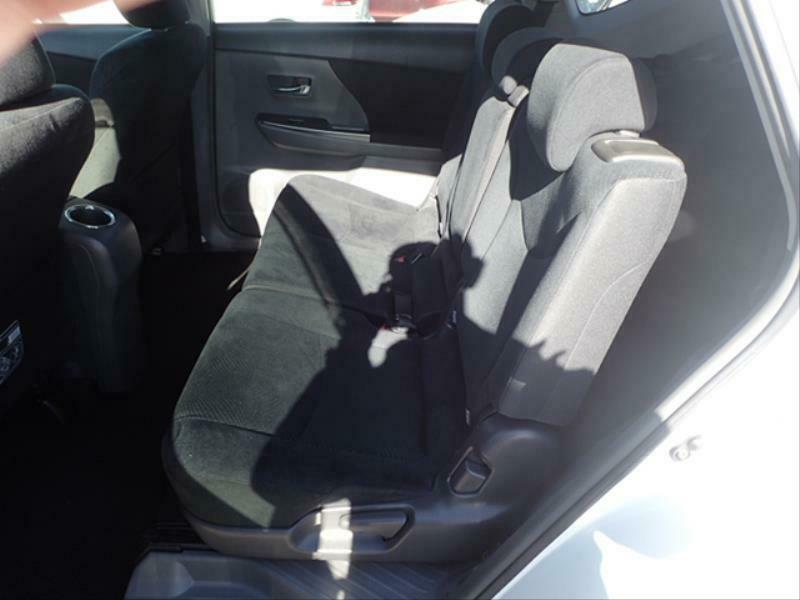 PRIUS ALPHA