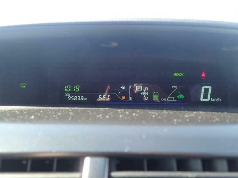 PRIUS ALPHA