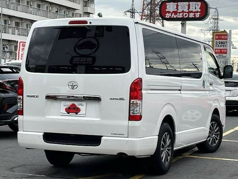 HIACE VAN