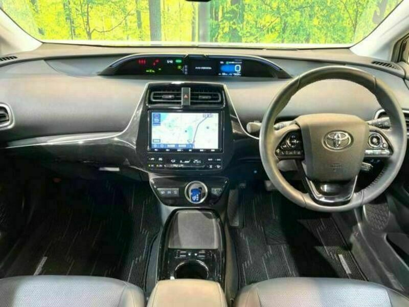 PRIUS PHV
