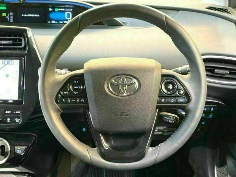 PRIUS PHV
