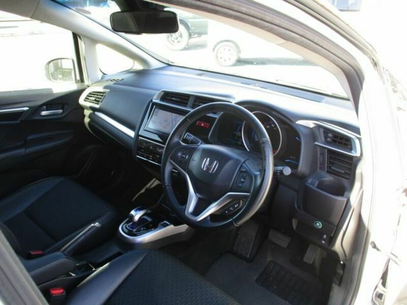 FIT HYBRID
