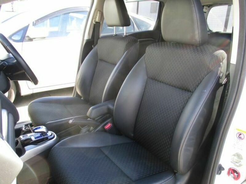 FIT HYBRID
