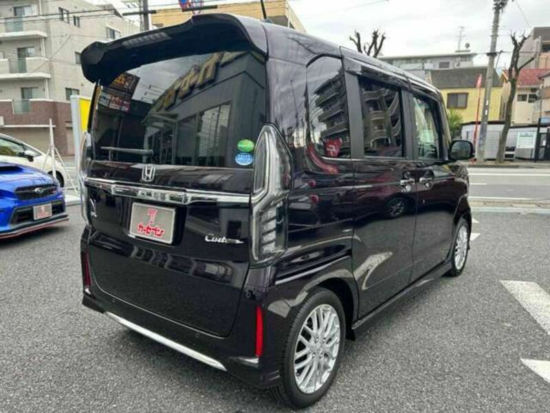 N BOX CUSTOM