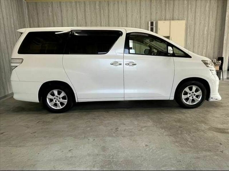 VELLFIRE