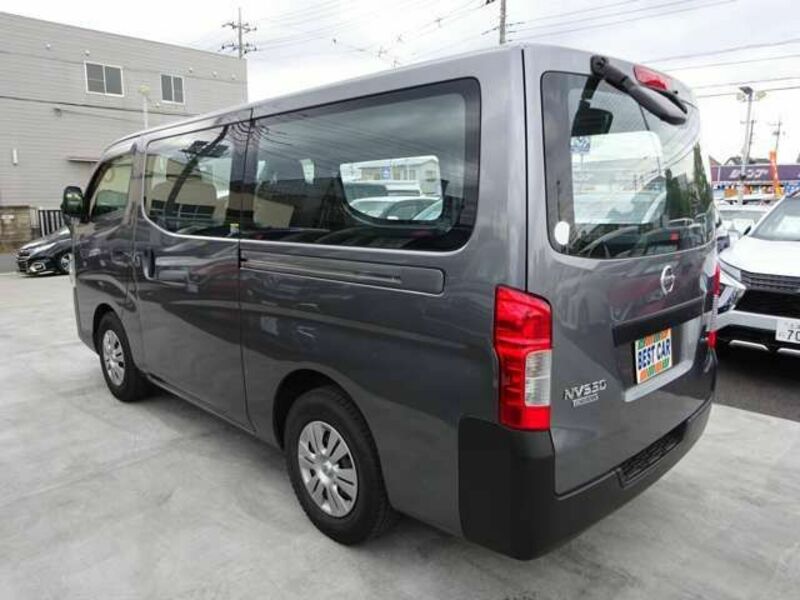 NV350 CARAVAN