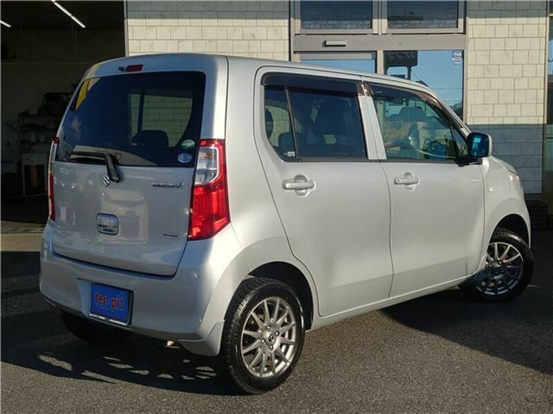 WAGON R