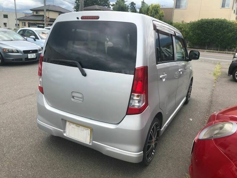 WAGON R