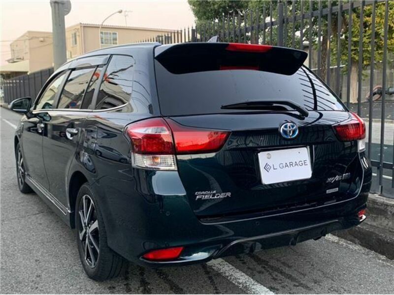 COROLLA FIELDER