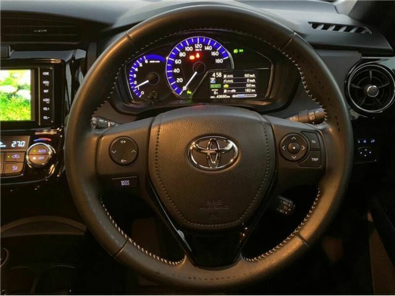COROLLA FIELDER