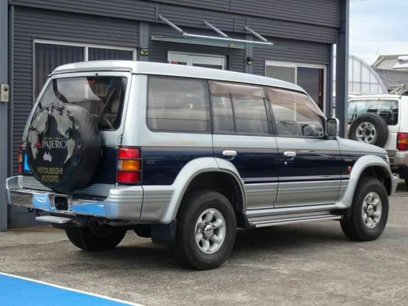 PAJERO-4