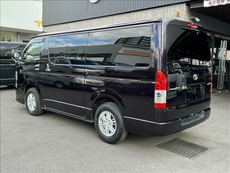 HIACE VAN