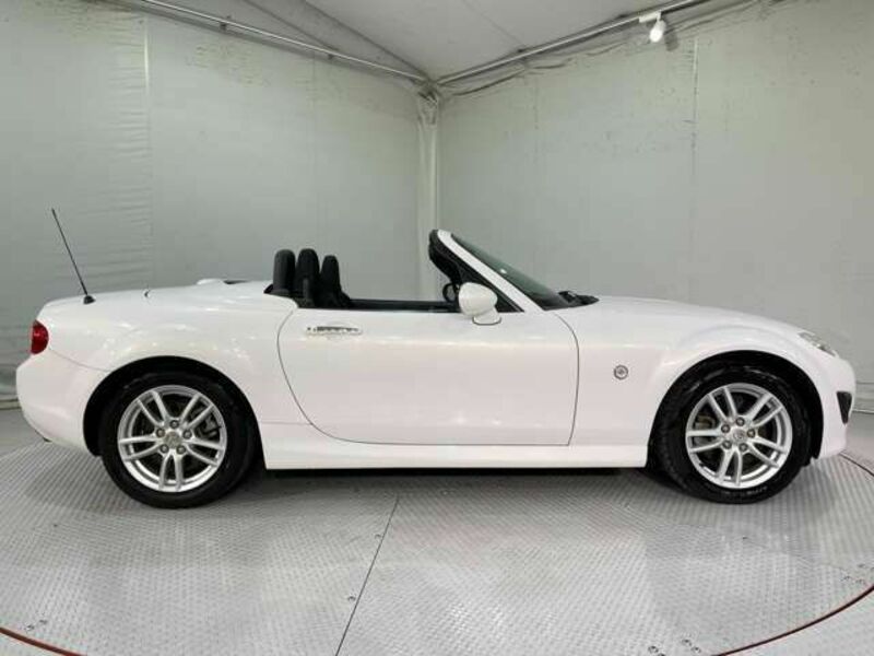 ROADSTER