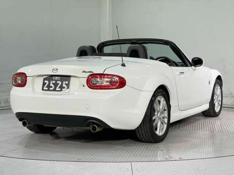 ROADSTER