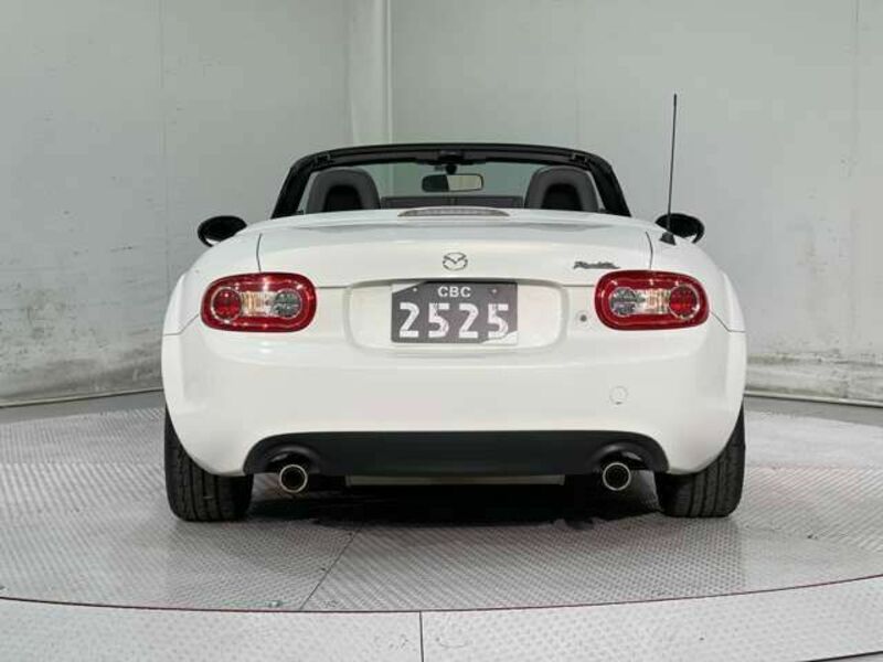 ROADSTER