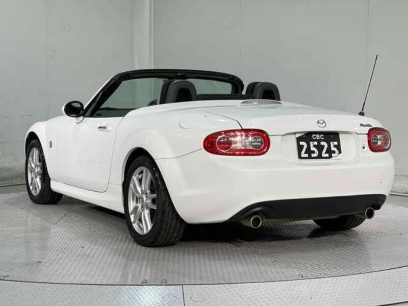 ROADSTER