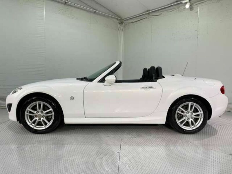ROADSTER