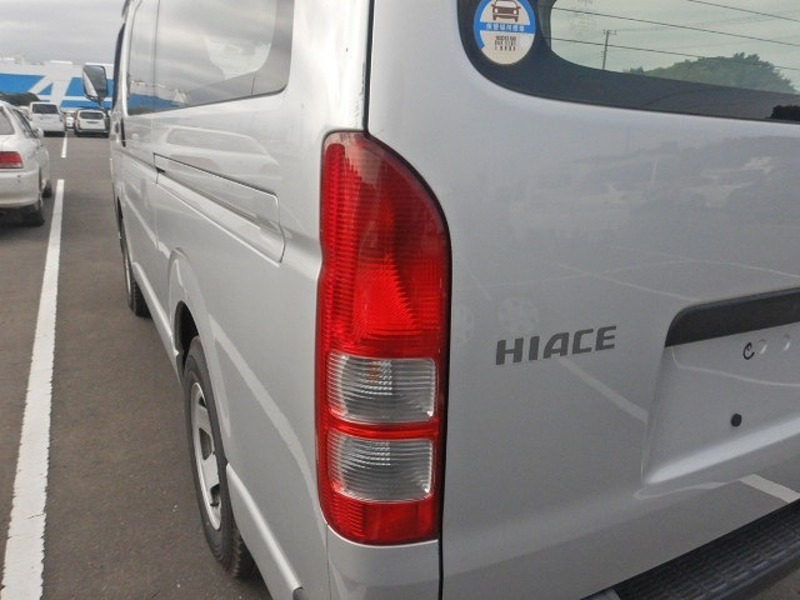 HIACE VAN-32