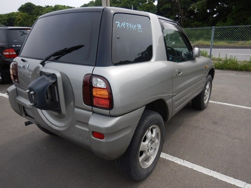 RAV4