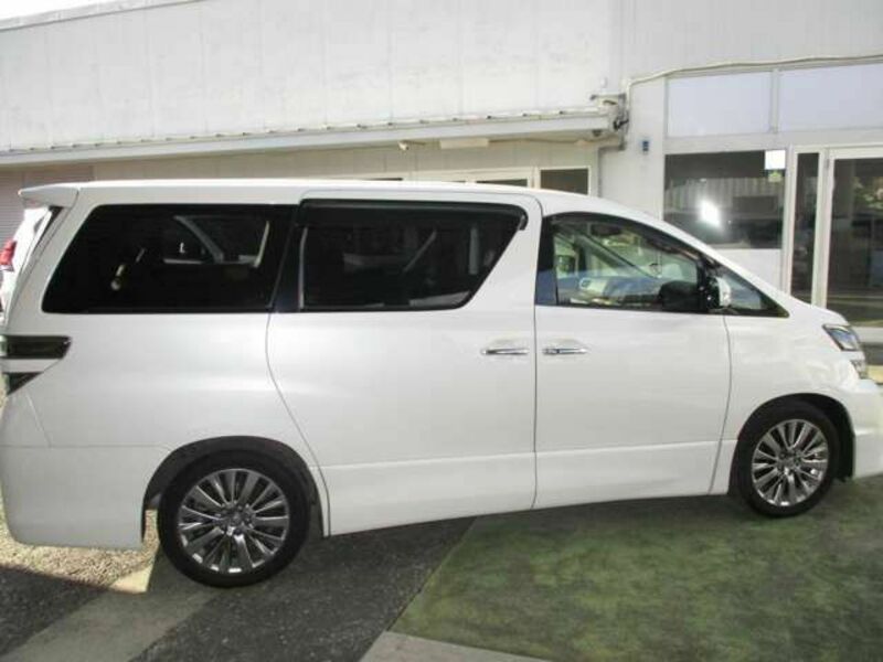 VELLFIRE