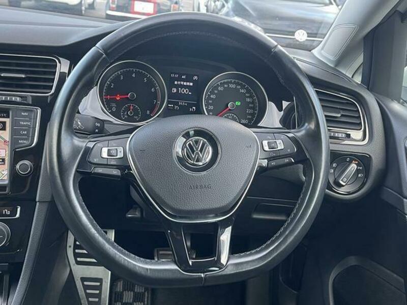 GOLF VARIANT