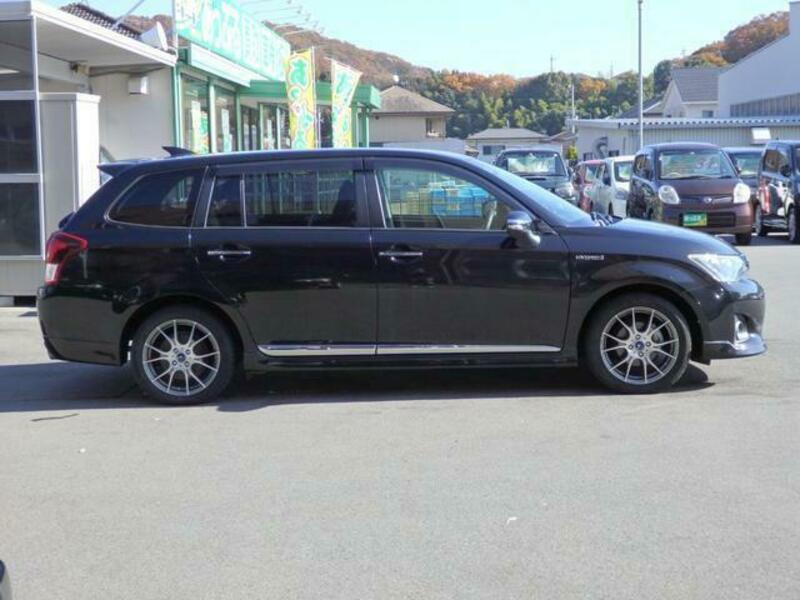 COROLLA FIELDER