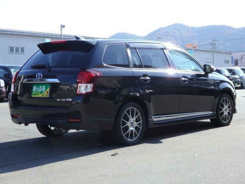 COROLLA FIELDER