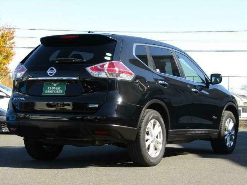 X-TRAIL