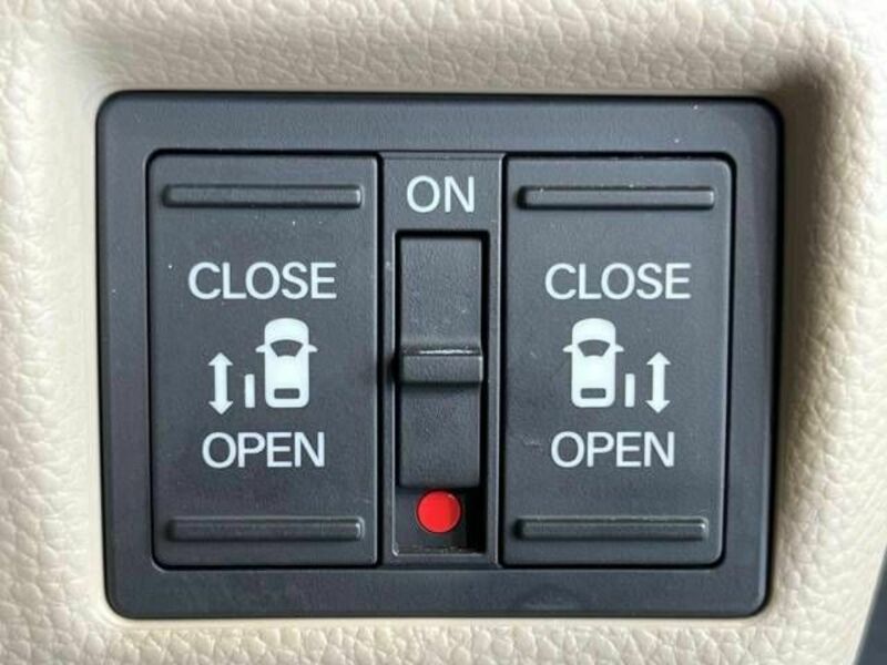 N BOX