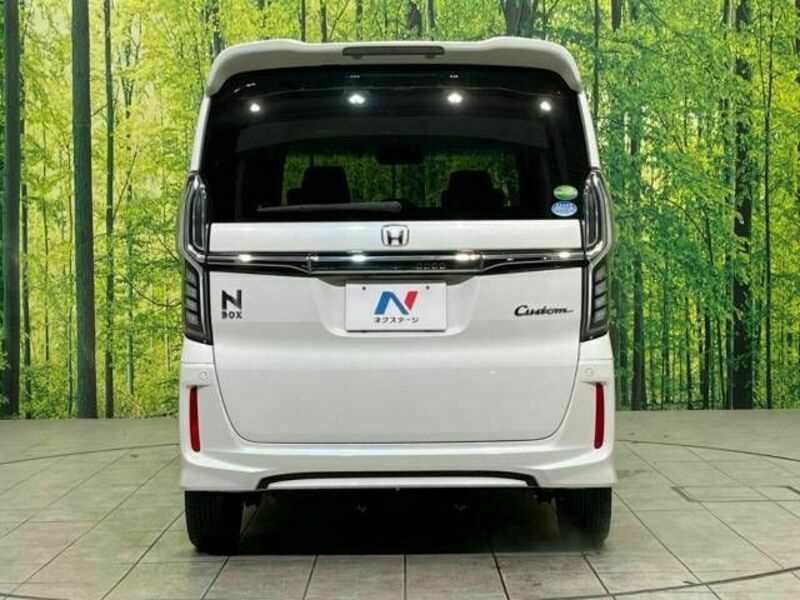 N BOX CUSTOM