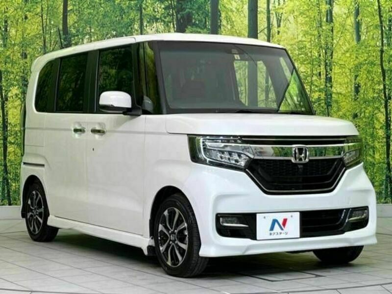 N BOX CUSTOM