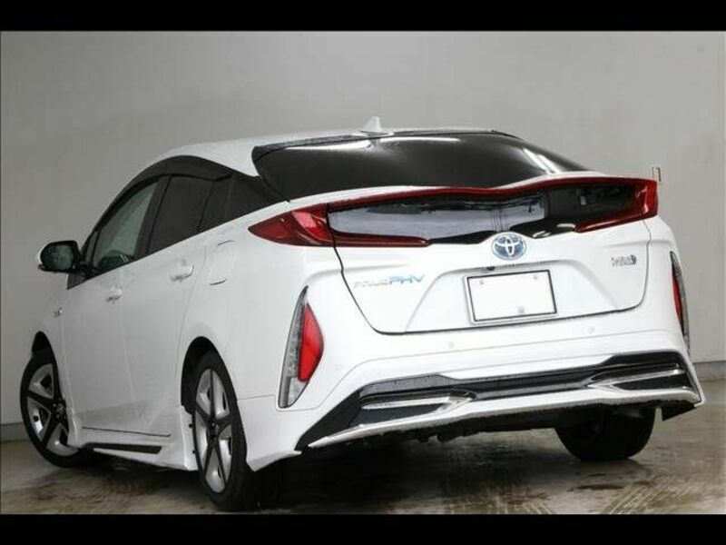 PRIUS PHV