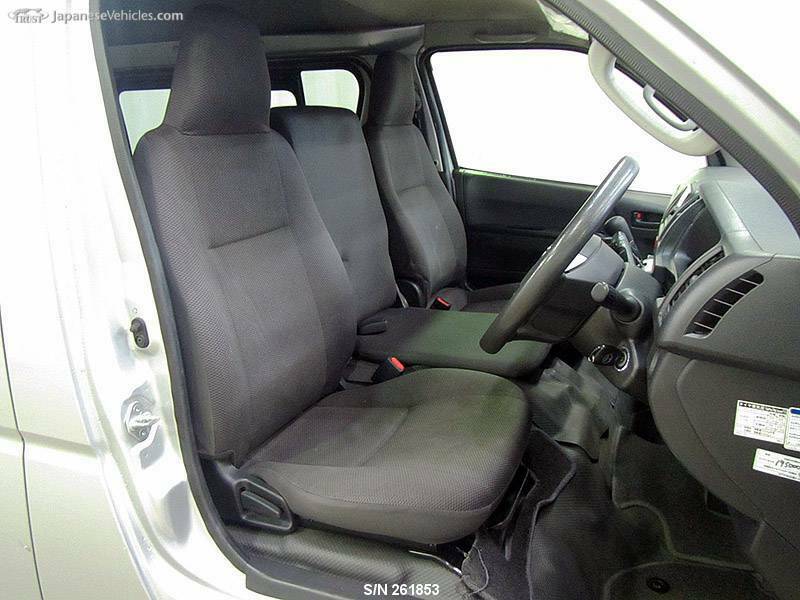 HIACE VAN