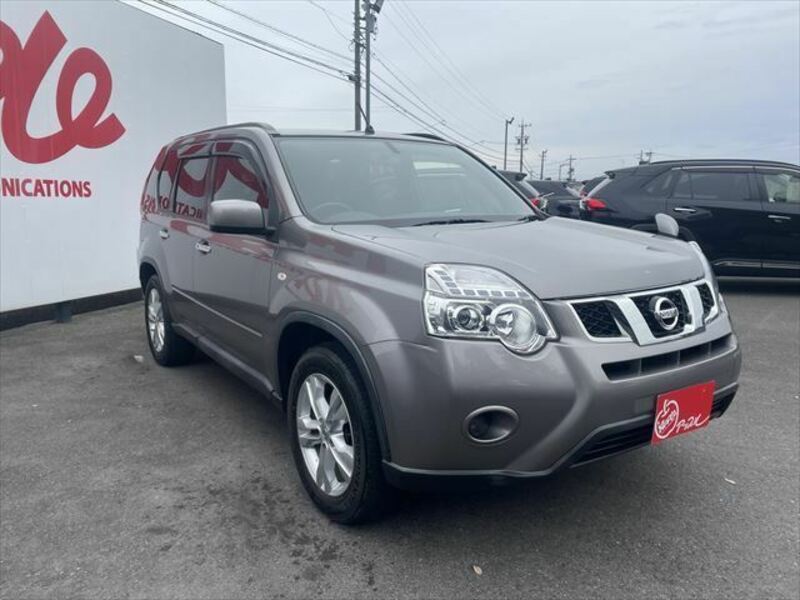X-TRAIL
