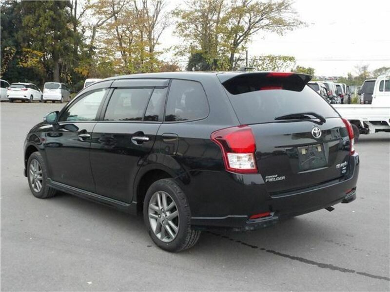 COROLLA FIELDER