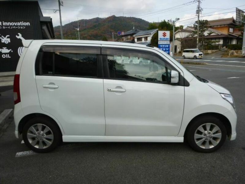 WAGON R