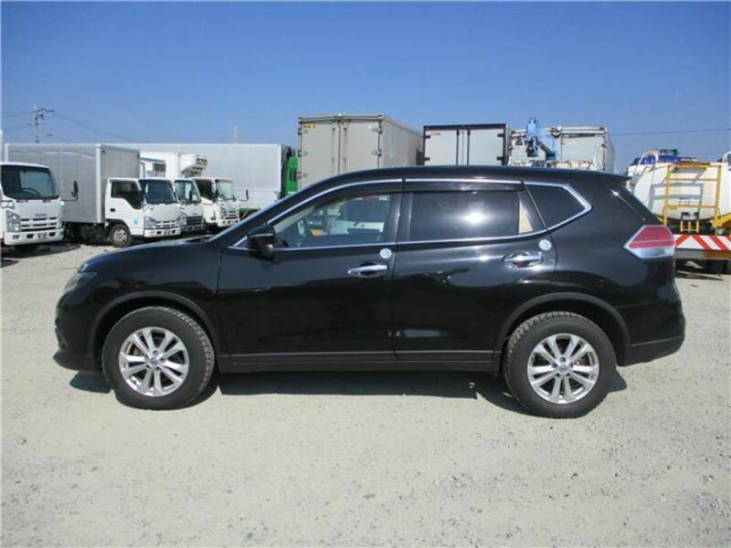 X-TRAIL