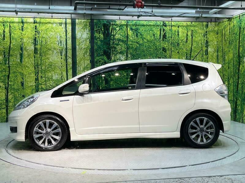FIT HYBRID
