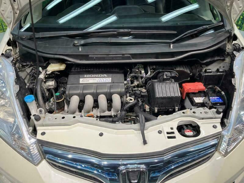 FIT HYBRID
